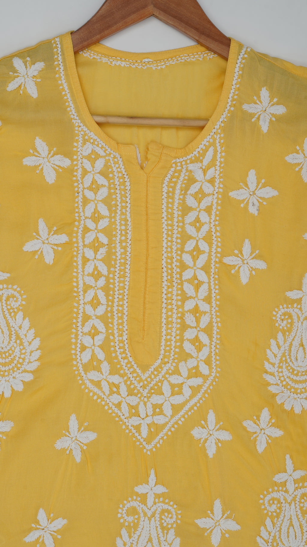 Noor-e-Rayon Chikankari Kurta