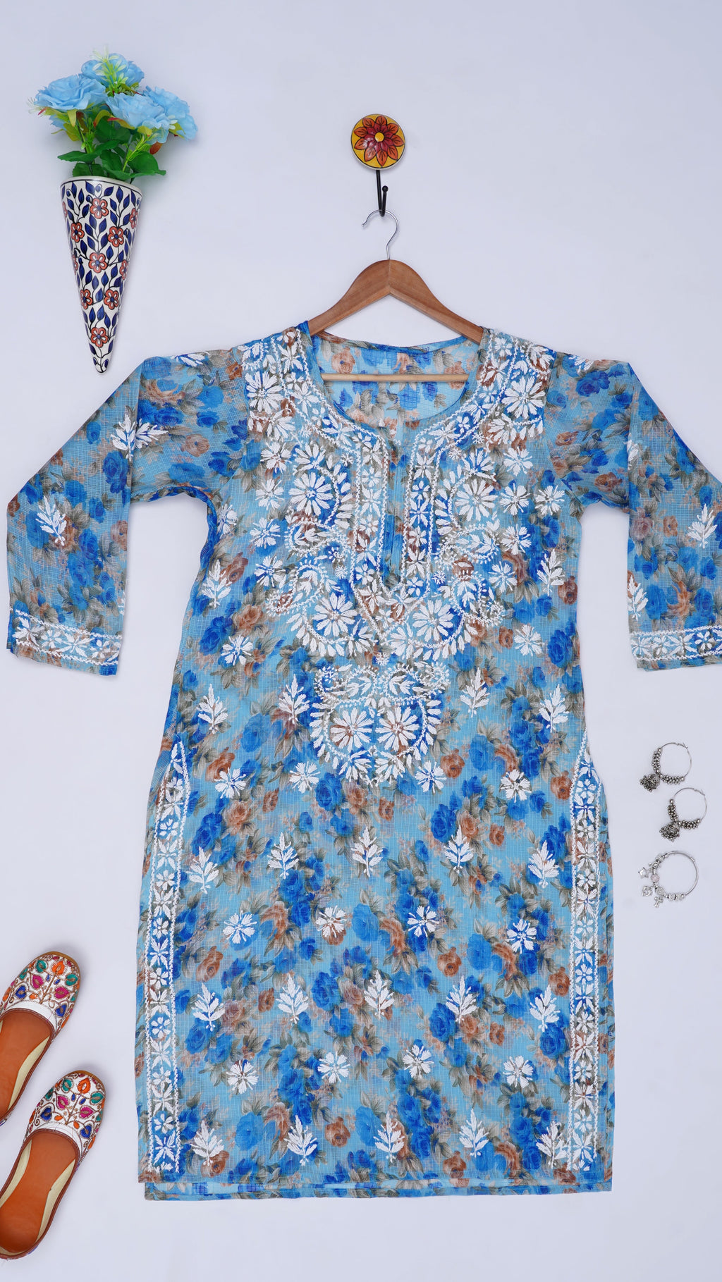 Noor-e-Kota Chikankari kurta